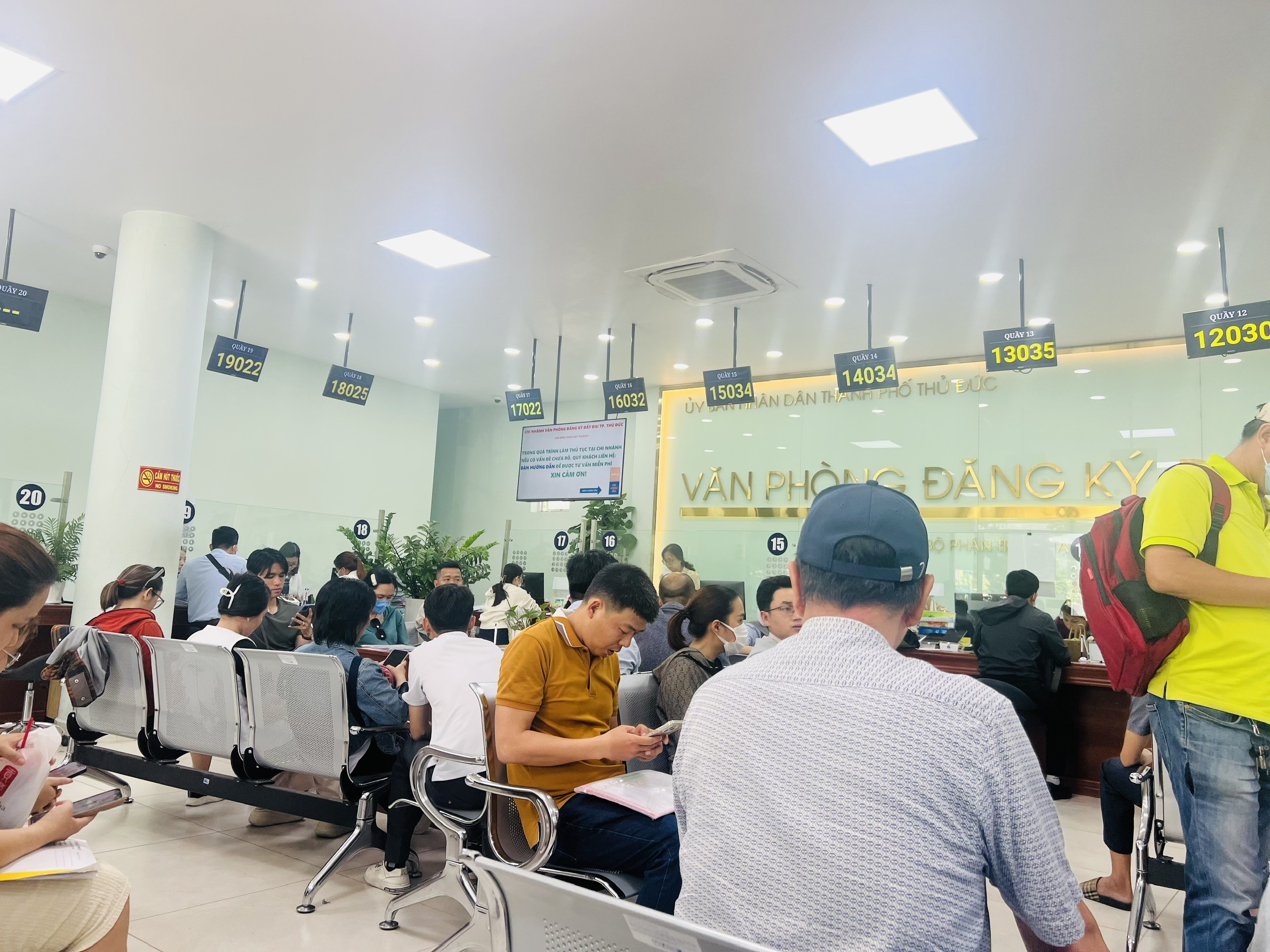 TP. Hồ Chí Minh giải quyết cấp hơn 40.000 sổ hồng trong 7 tháng đầu nămTP. Hồ Chí Minh giải quyết cấp hơn 40.000 sổ hồng trong 7 tháng đầu năm