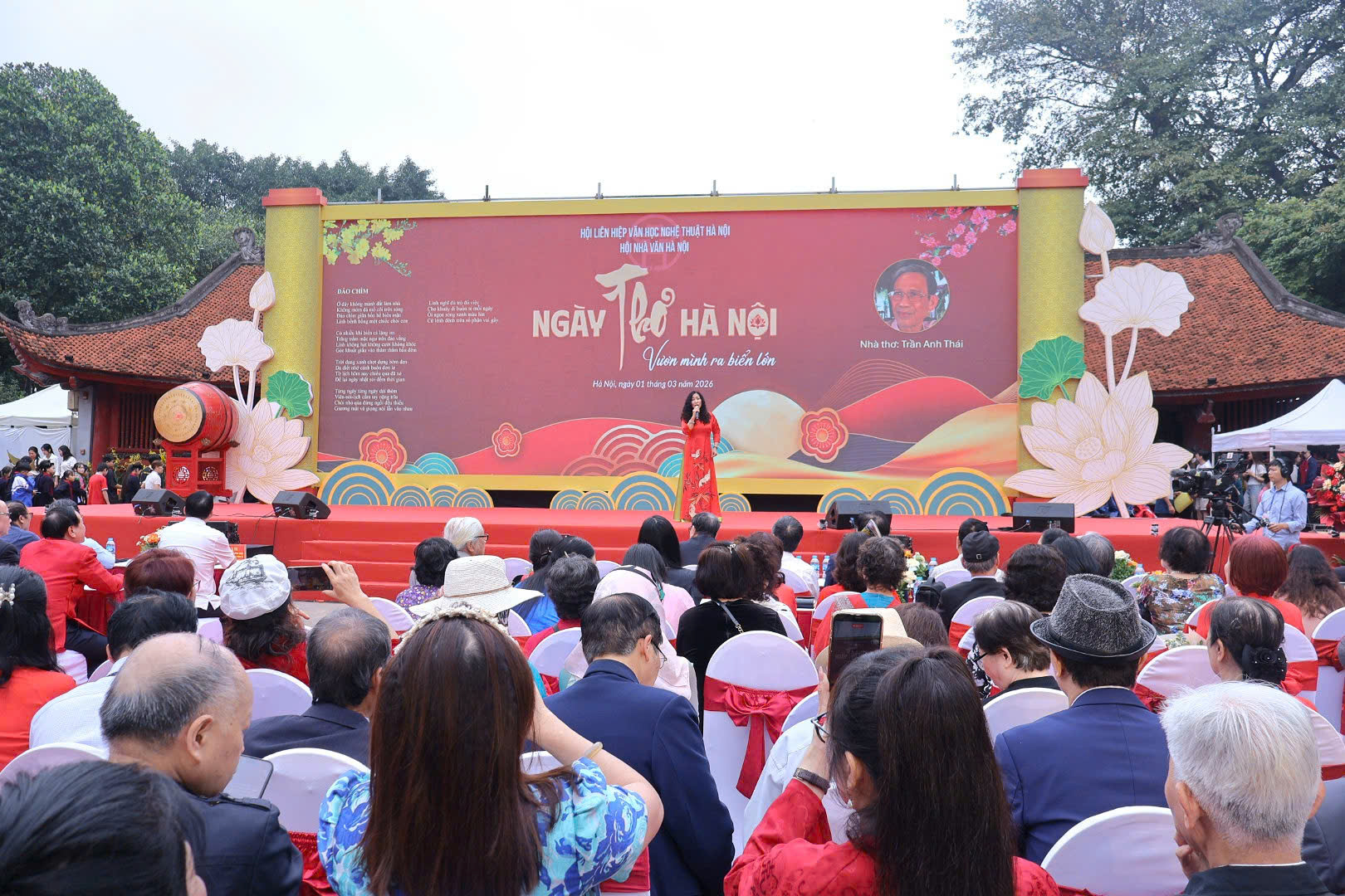 Ngày Thơ Hà Nội 2026: Khát vọng vươn mình ra biển lớn bằng sức bật của thi ca