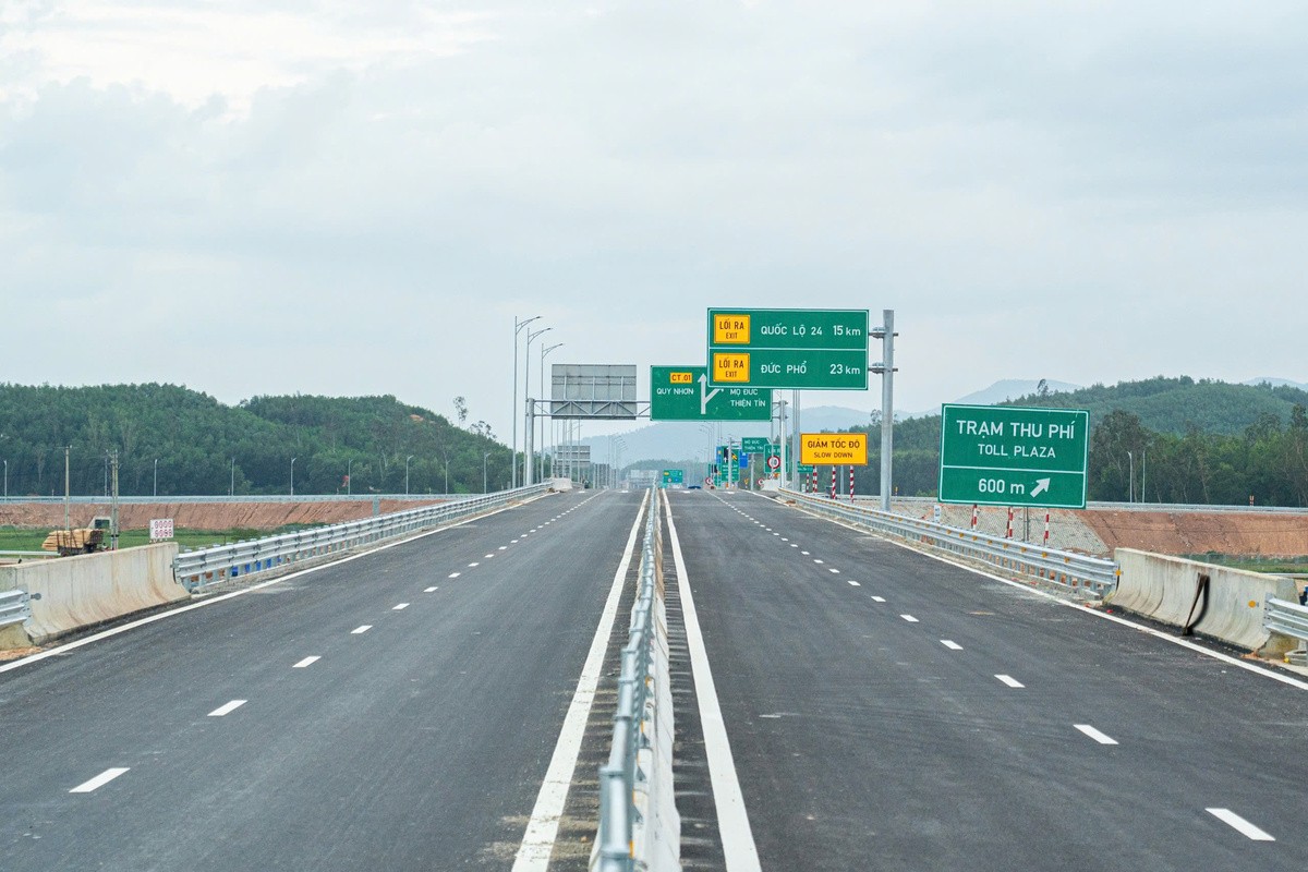 Cao tốc Quảng Ngãi - Cù Mông sắp vận hành, mở thông trục Bắc - Nam phía Đông