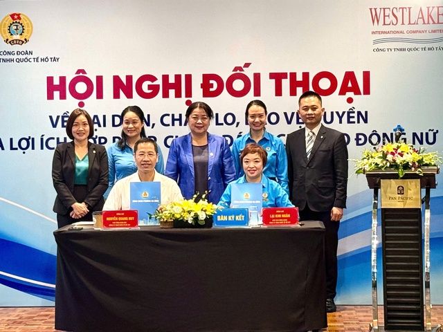 Đối thoại tại nơi làm việc: Thêm chính sách chăm lo cho lao động nữ