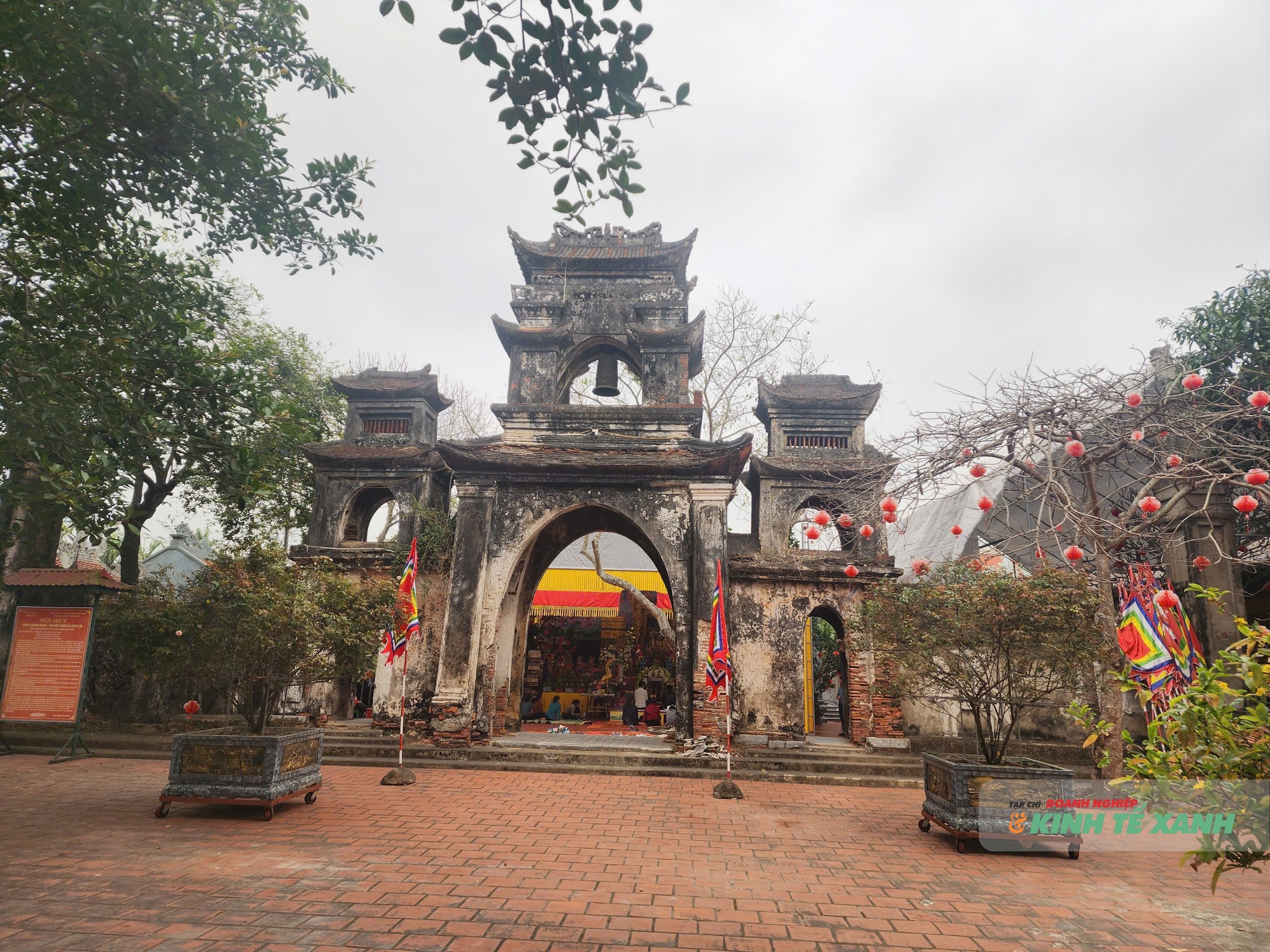 Đền Đức Thánh Cả Hậu Lộc: Nơi niềm tin hóa thành sức mạnh biển khơi