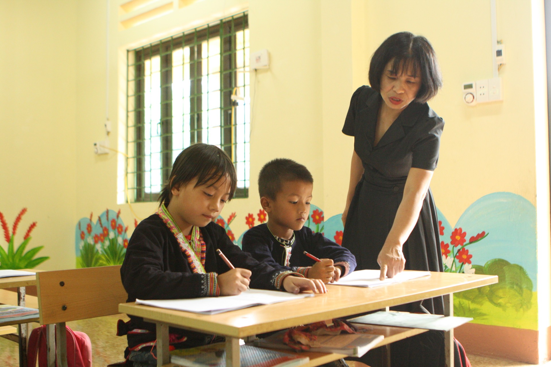 Lao động nữ: Được nghỉ 30 phút/ngày trong thời gian làm việc khi tới kỳ “đèn đỏ”