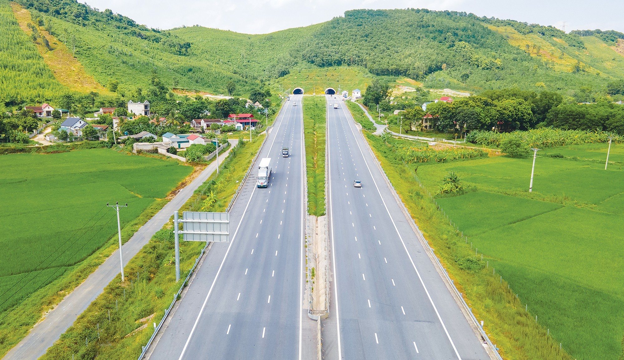 Hà Nội đẩy mạnh chính sách đặc thù, mở đường cho các dự án quy mô lớn bứt tốc