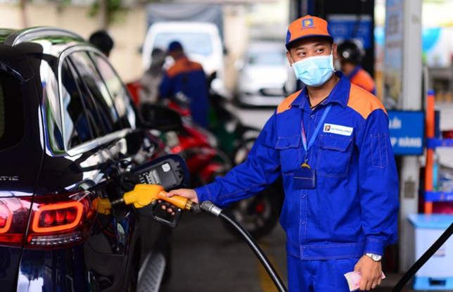 CPI tháng 3 tăng 4,65% so với cùng kỳ do áp lực giá xăng dầu và chi phí đầu vào