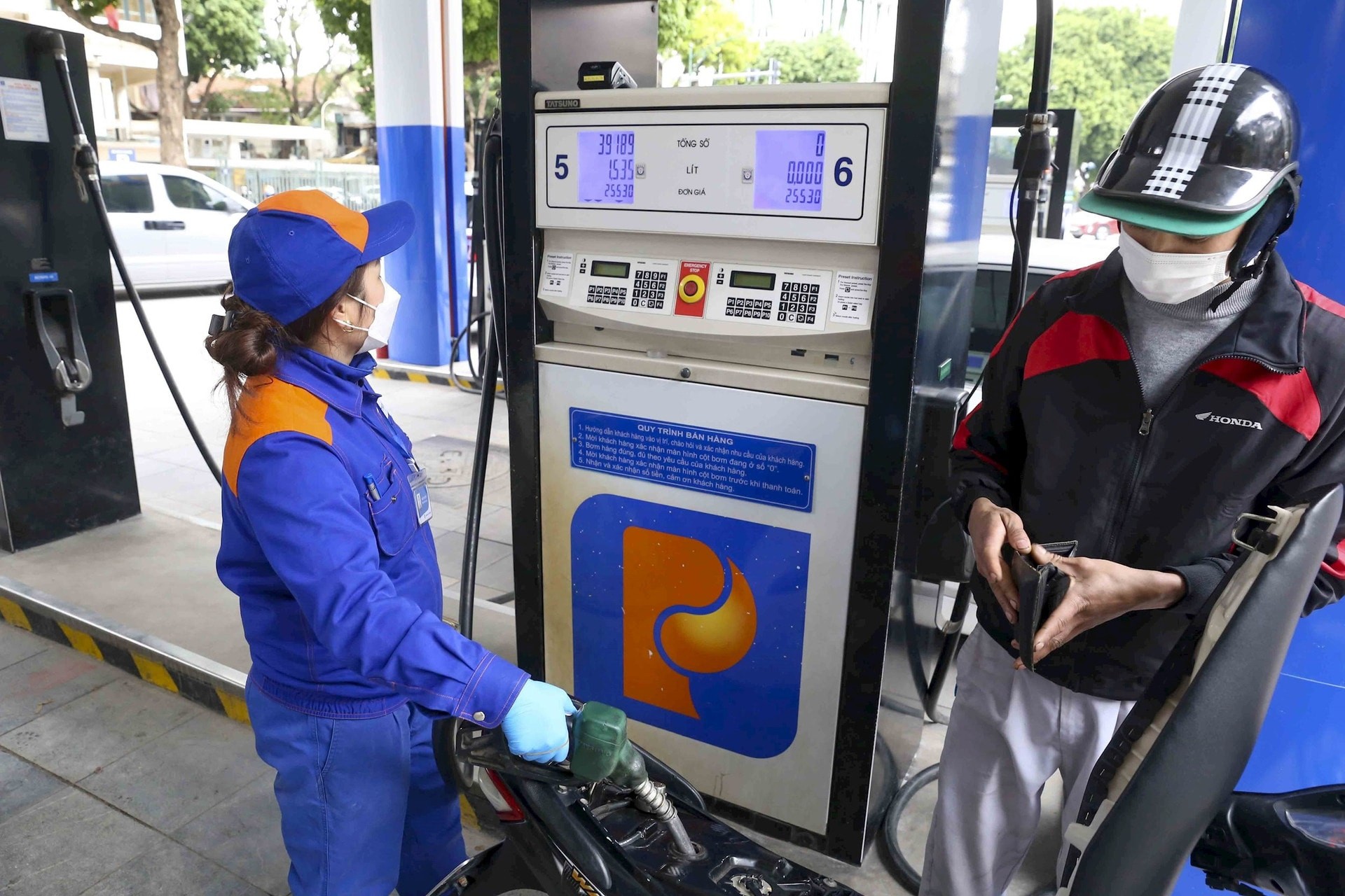 Giá xăng dầu hôm nay 6/5/2026: Cập nhật giá xăng dầu trong nước, quốc tế