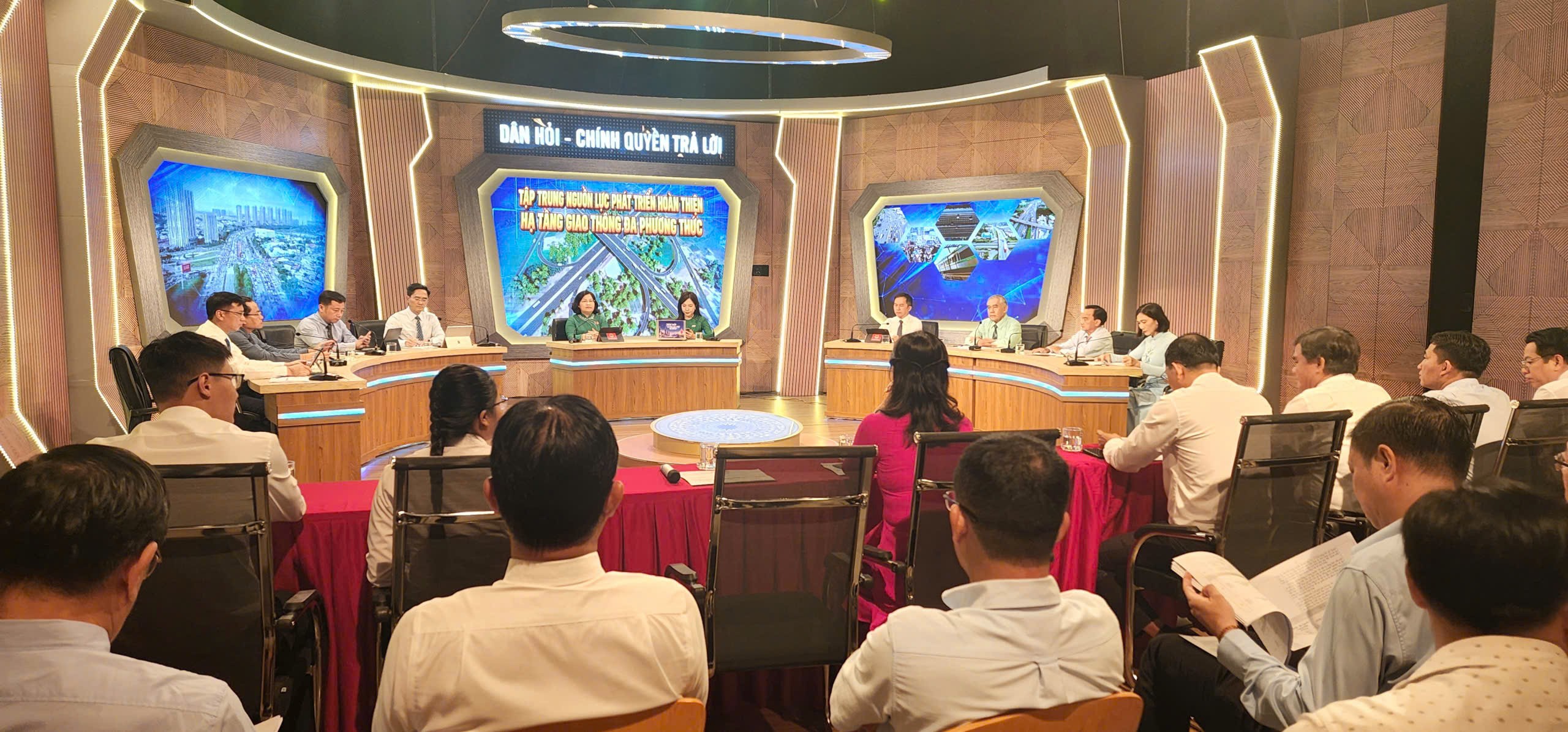 TP. Hồ Chí Minh ưu tiên nguồn lực phát triển hạ tầng giao thông đồng bộ