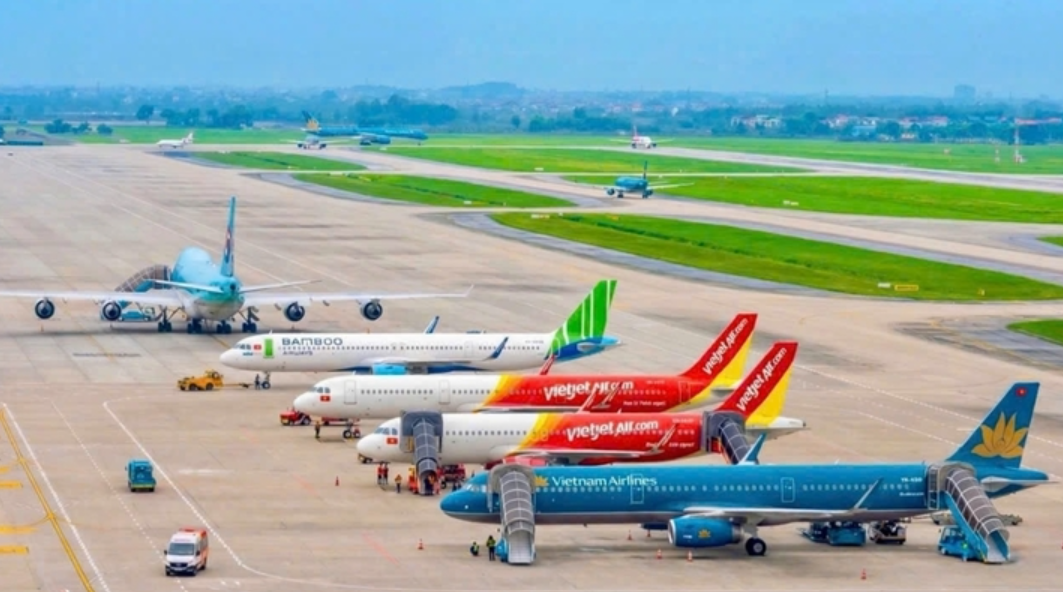 Áp lực nhiên liệu tăng sốc, hàng không Việt co hẹp khai thác nhưng vẫn tăng tốc đầu tư