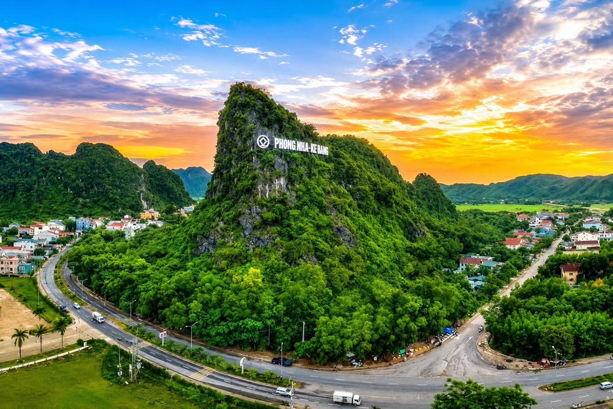 Khu du lịch Phong Nha - kẻ Bàng được công nhận là khu du lịch cấp tỉnh