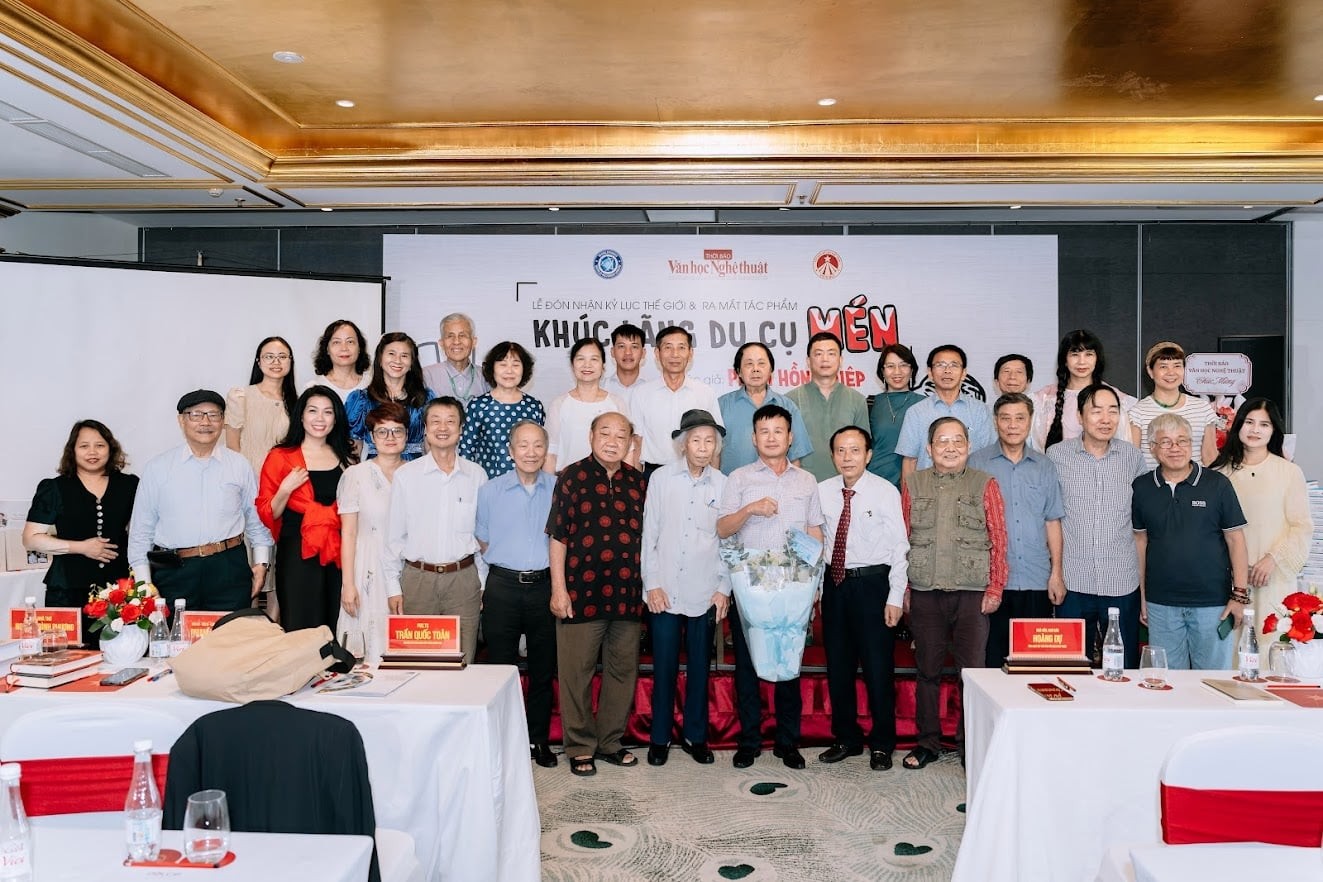 Doanh nhân Phạm Hồng Điệp xác lập kỷ lục Việt Nam và Thế giới trong sáng tác văn học nghệ thuật, ra mắt hai tác phẩm mới 'Khúc lãng du Cụ Mén' và 'Cuộc phiêu du của Chép Hồng'