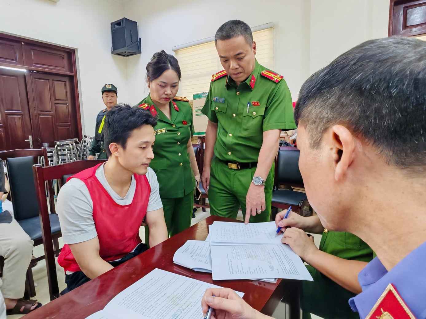 Muốn nhận lại tiền trong vụ lừa đảo “sở hữu kỳ nghỉ”, nạn nhân cần làm gì?