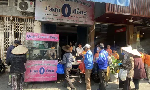 Ấm áp tấm lòng thơm thảo tại quán cơm thiện nguyện 0 đồng ở Hải Phòng