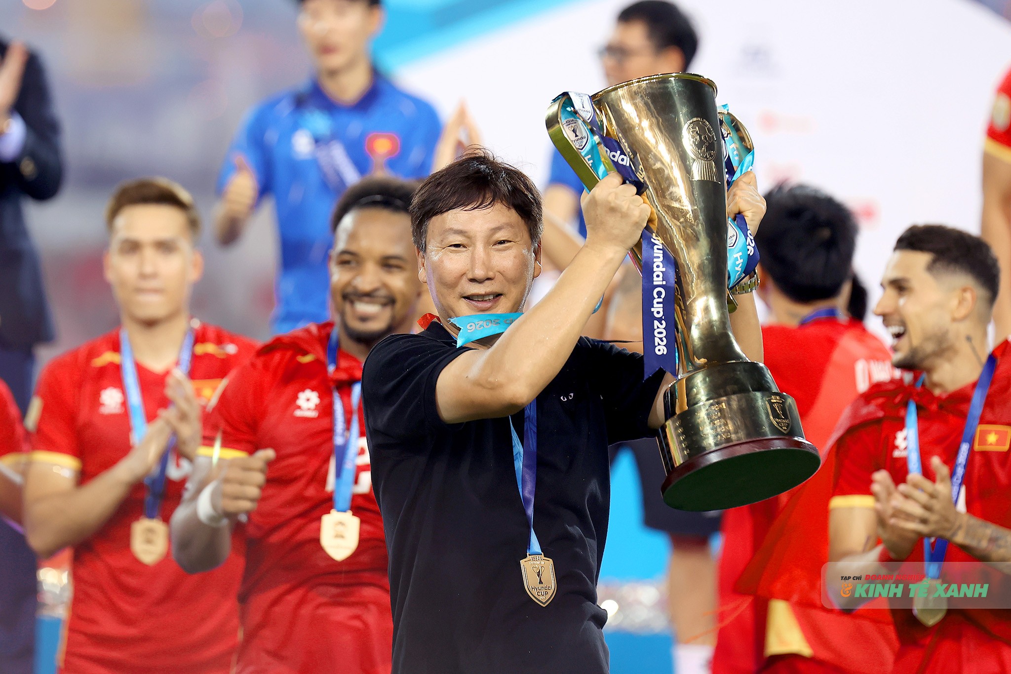 HLV Kim Sang Sik làm nên lịch sử cùng bóng đá Việt Nam