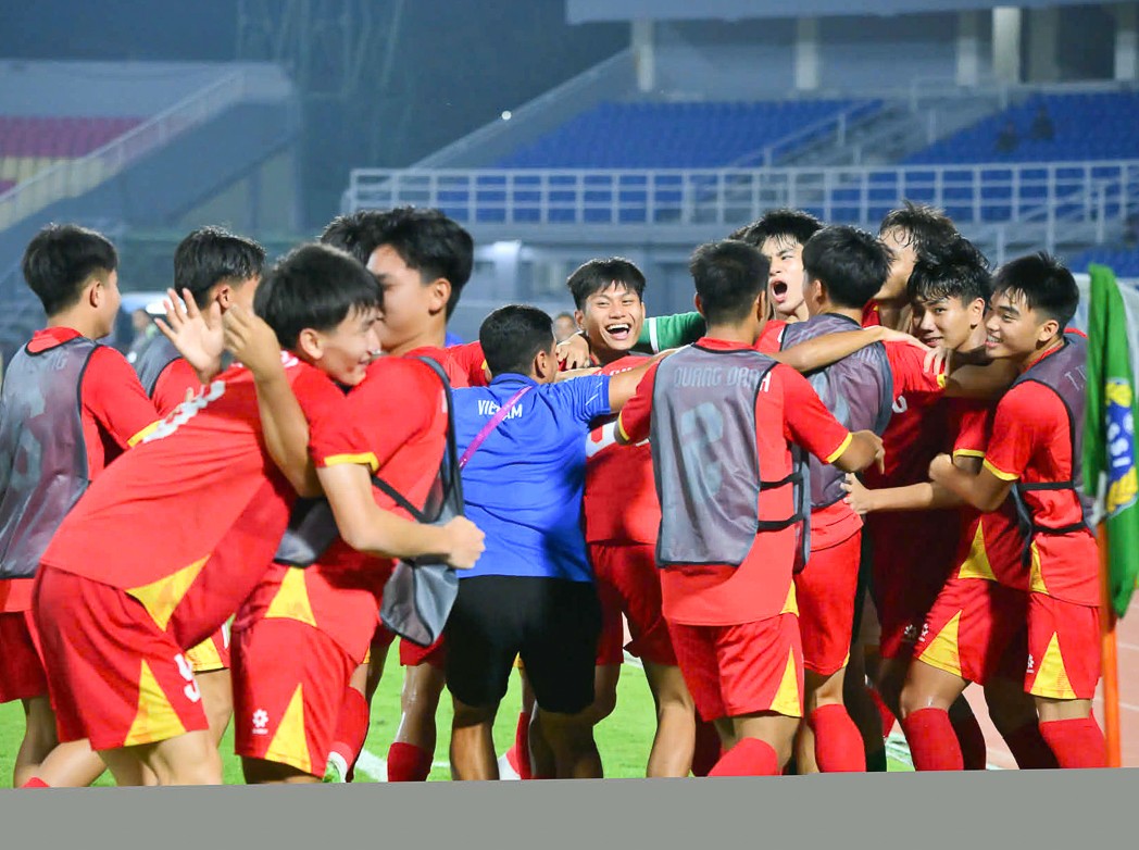 Đánh bại đương kim vô địch U17 Australia, U17 Việt Nam đoạt vé vào chung kết